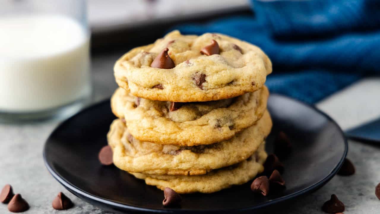 Perfect Chocolate Chip Cookies: Crisp Edges, Chewy Centers